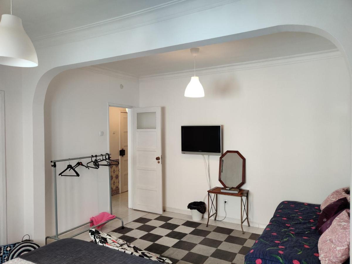 Vasco Santana Guesthouse Odivelas  Exterior photo